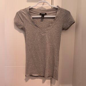 Grey vneck tee